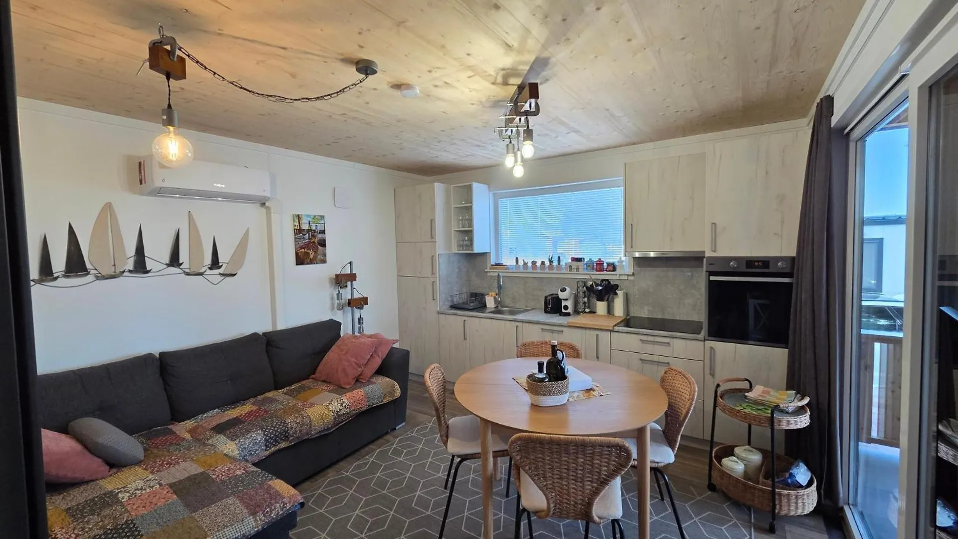 Nomadlux Mobile Home - Pool & Parking - Twins 11, Holiday Village Twins, Pakostane, Zadar County Semesterpark
